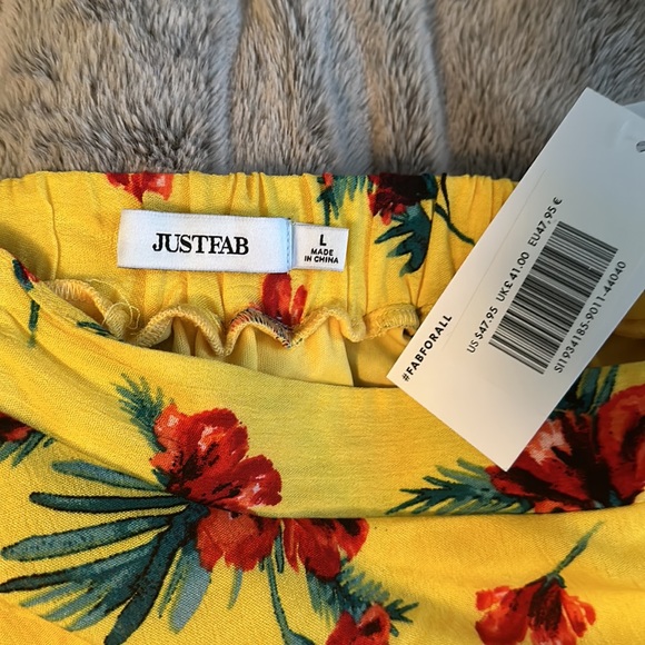 Just Fab yellow summer skirt. - Picture 3 of 4